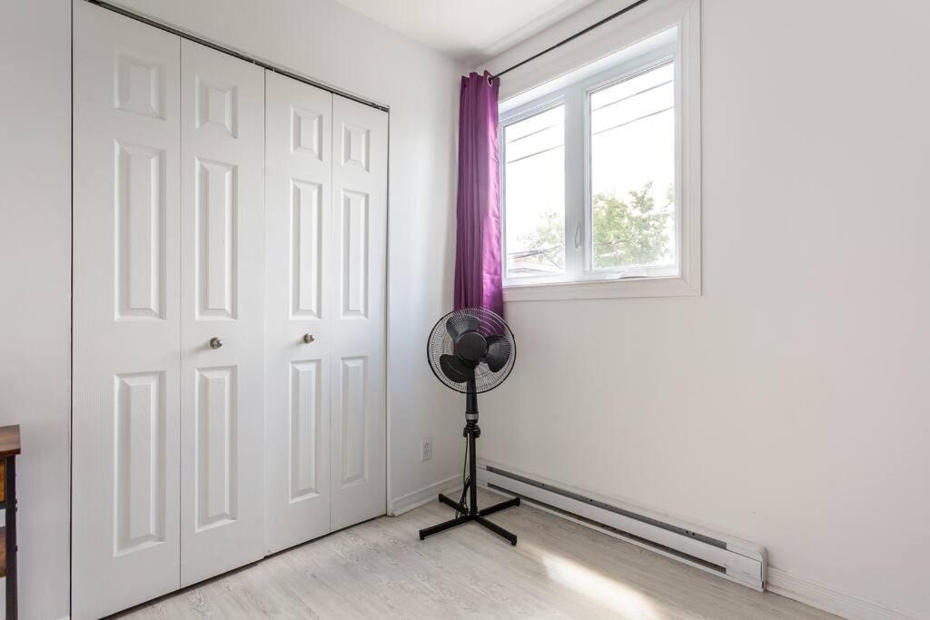 Lovely Rental Unit With Balcony~ Autoroute 40 Монреал Екстериор снимка